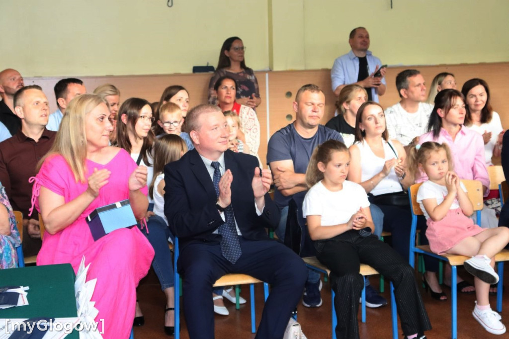 Najlepsi uczniowie SP 6 w Głogowie