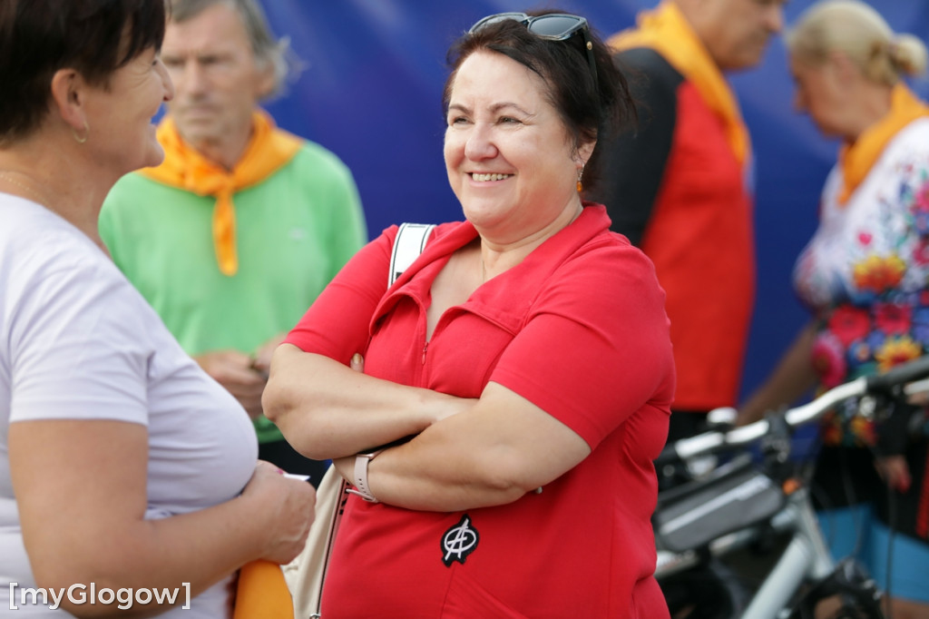 Jadą na rowerach z Głogowa do Częstochowy