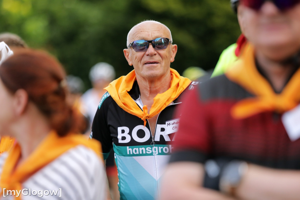 Jadą na rowerach z Głogowa do Częstochowy