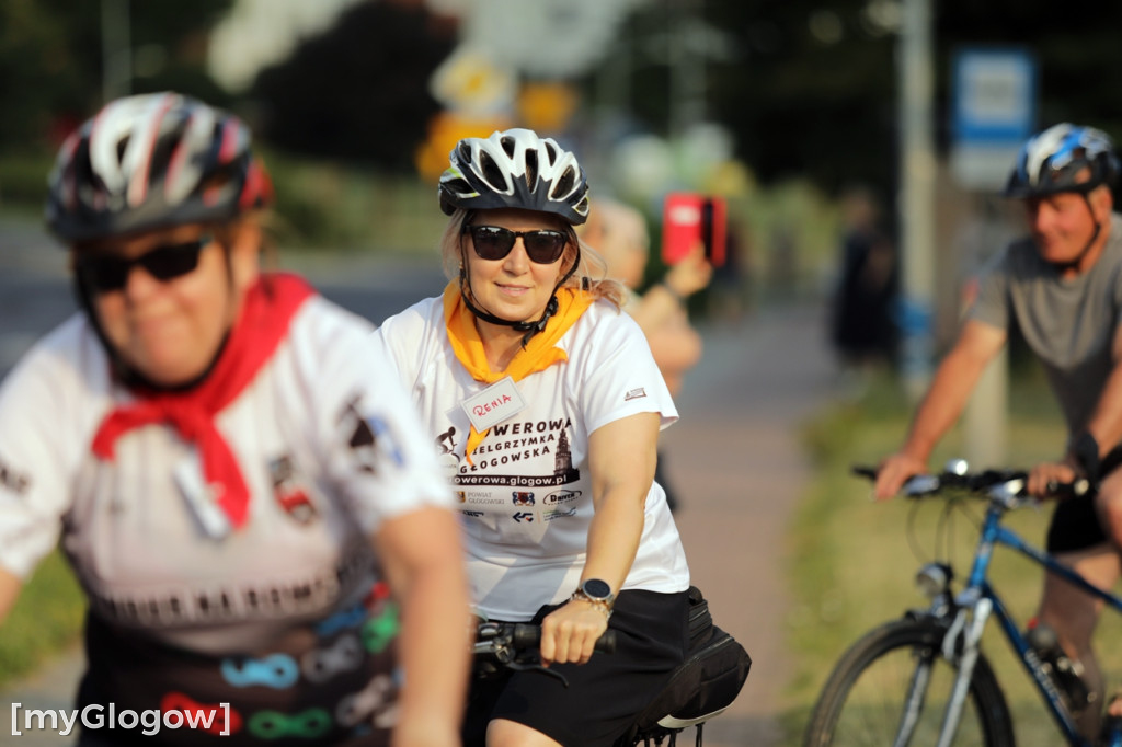 Jadą na rowerach z Głogowa do Częstochowy