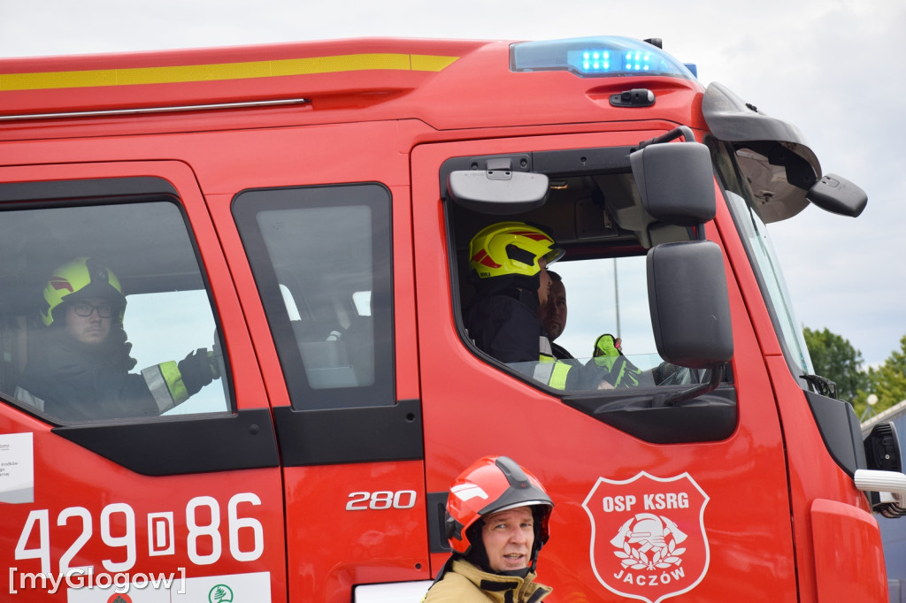 Pożar złomowiska w Głogowie. Akcja strażaków
