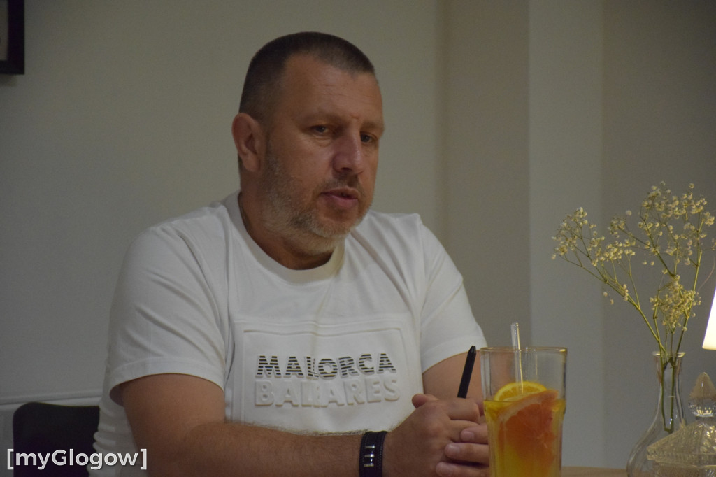 Spotkanie autorskie z Piotrem Kościelnym, pisarzem