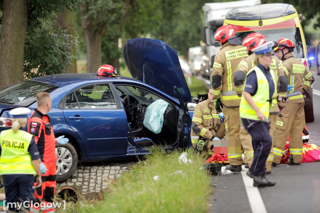 Wypadek pod Głogowem, są poszkodowani