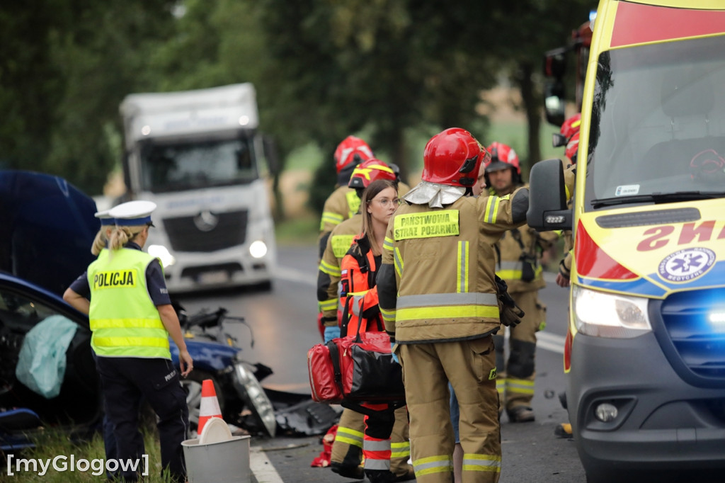 Wypadek pod Głogowem, są poszkodowani