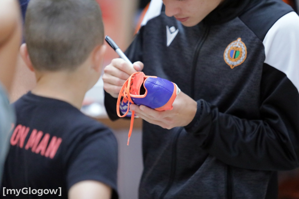 Kibice Chrobrego Głogów opanowali klubowy sklep