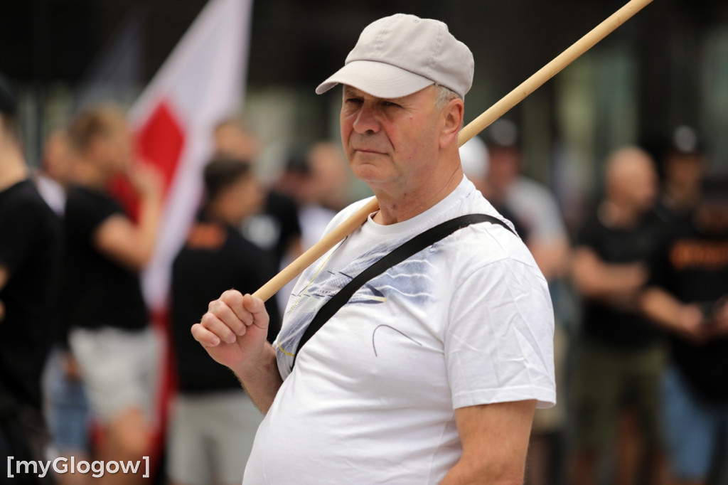 Protest w Głogowie przeciwko nielegalnym migrantom