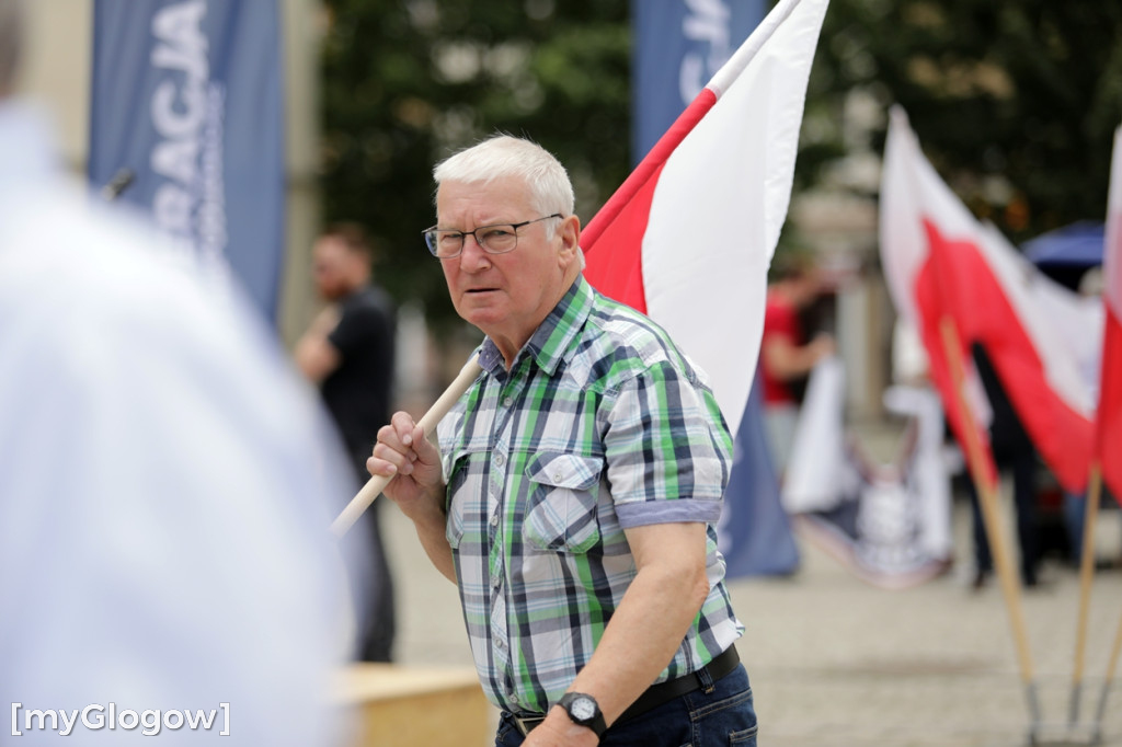 Protest w Głogowie przeciwko nielegalnym migrantom