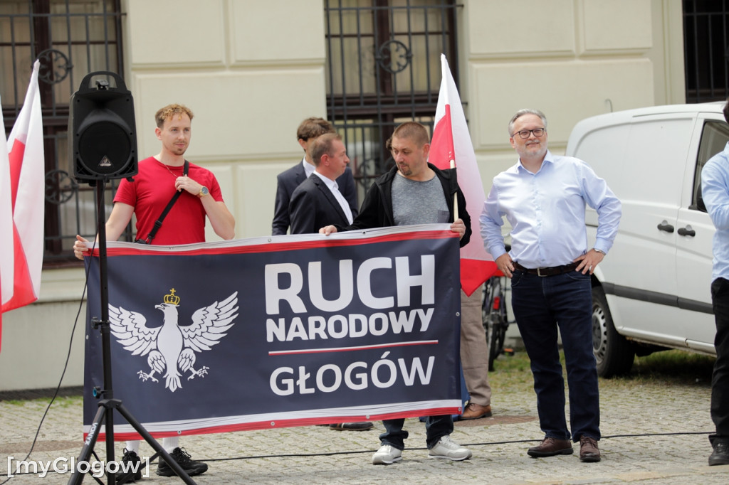 Protest w Głogowie przeciwko nielegalnym migrantom