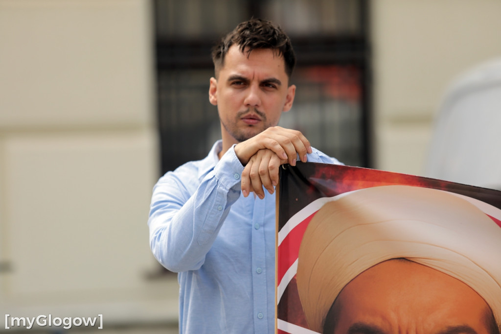 Protest w Głogowie przeciwko nielegalnym migrantom