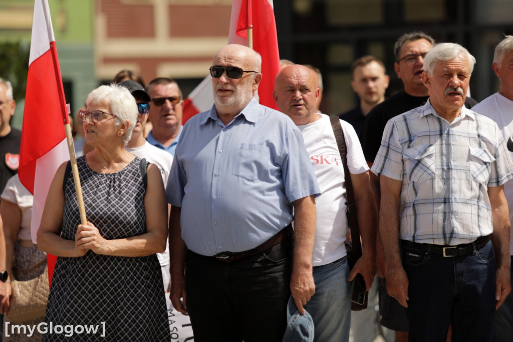 Protest w Głogowie przeciwko nielegalnym migrantom
