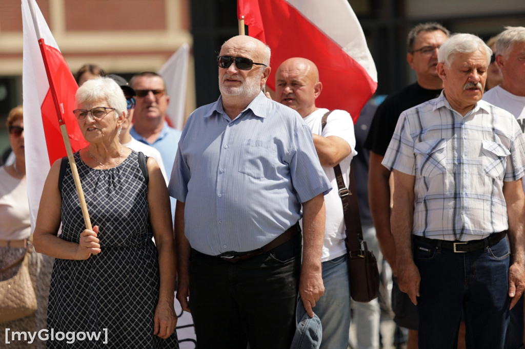 Protest w Głogowie przeciwko nielegalnym migrantom
