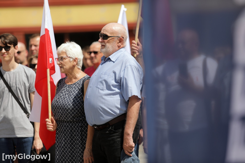 Protest w Głogowie przeciwko nielegalnym migrantom