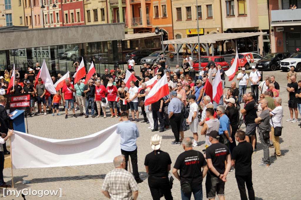 Protest w Głogowie przeciwko nielegalnym migrantom