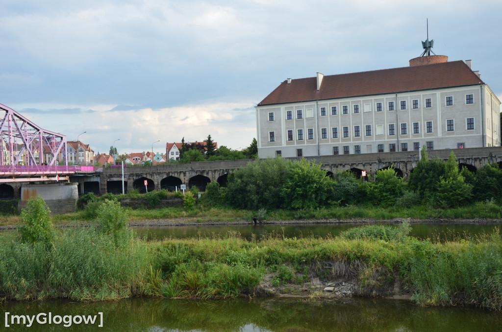 Koncert zespołu Alert RCB na głogowskiej marinie