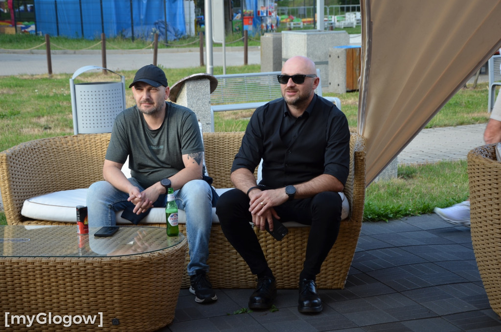 Koncert zespołu Alert RCB na głogowskiej marinie