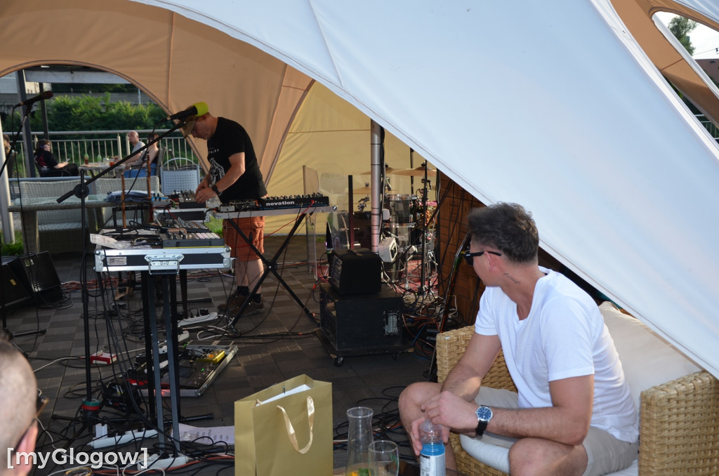 Koncert zespołu Alert RCB na głogowskiej marinie