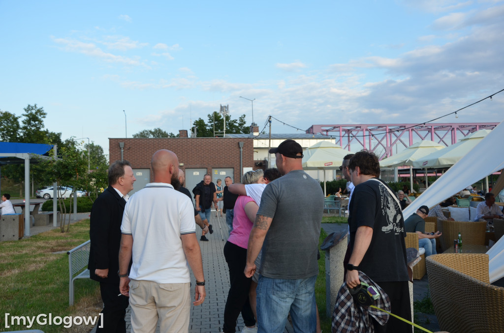 Koncert zespołu Alert RCB na głogowskiej marinie