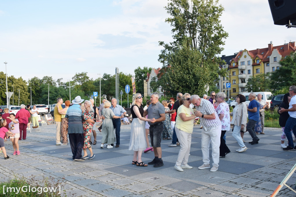Potańcówka na bulwarze w Głogowie