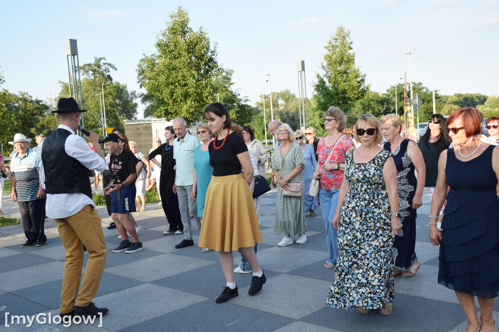 Potańcówka na bulwarze w Głogowie