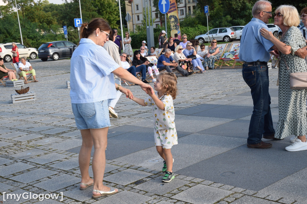 Potańcówka na bulwarze w Głogowie