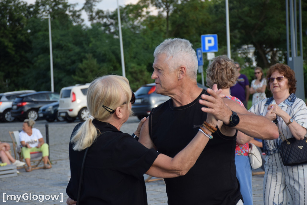 Potańcówka na bulwarze w Głogowie