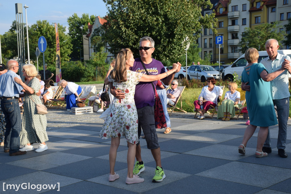 Potańcówka na bulwarze w Głogowie