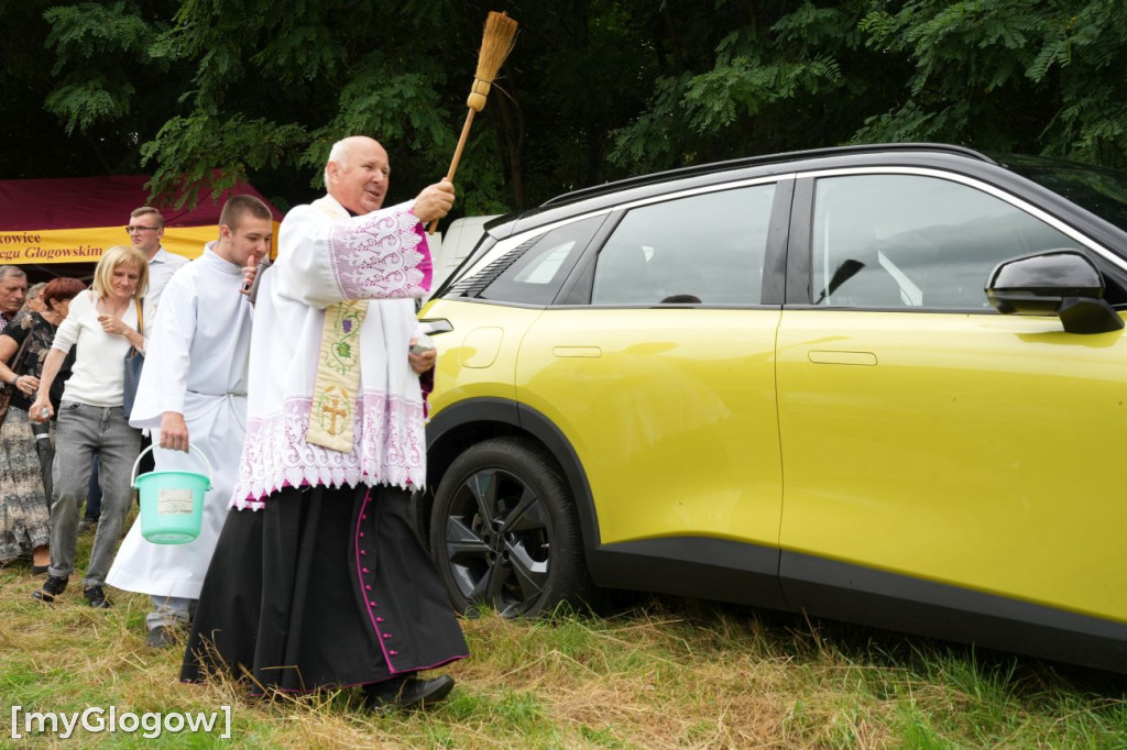Święcenie aut na Gorze Św. Anny
