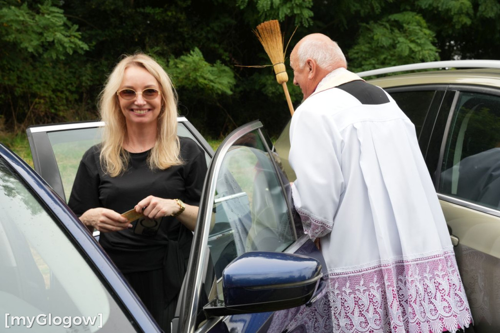 Święcenie aut na Gorze Św. Anny