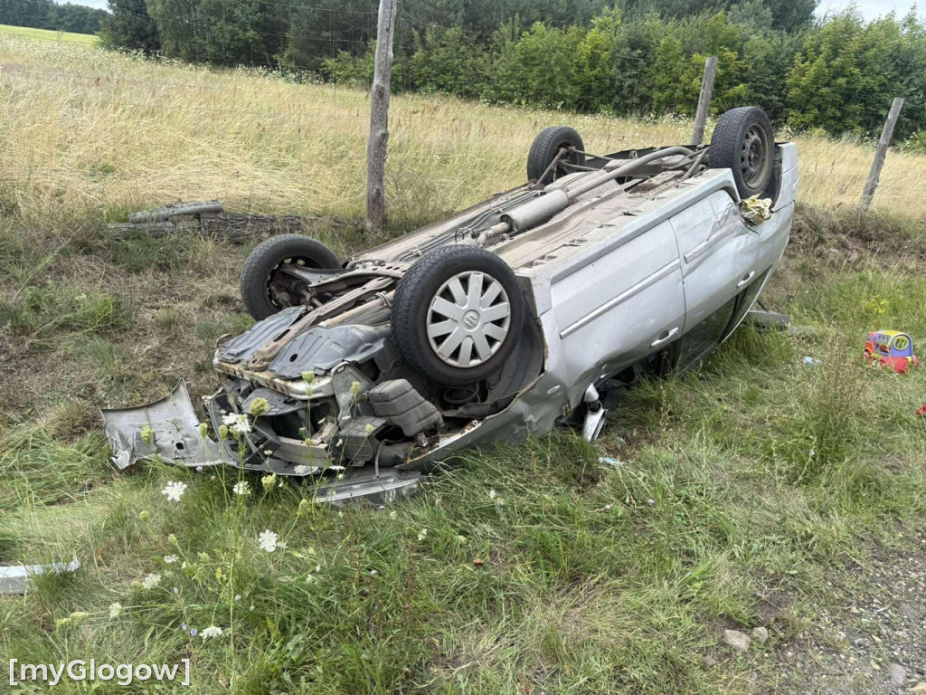 Kolizja i dachowanie w Buczynie