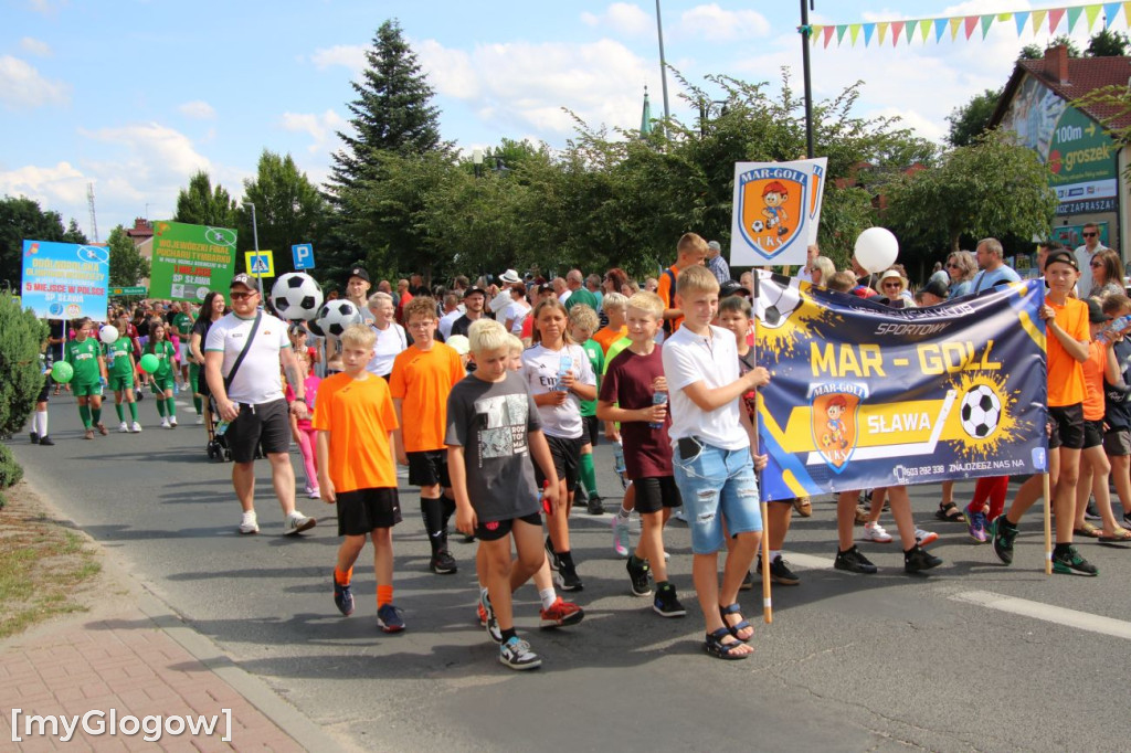 Korowód ulicami miasta