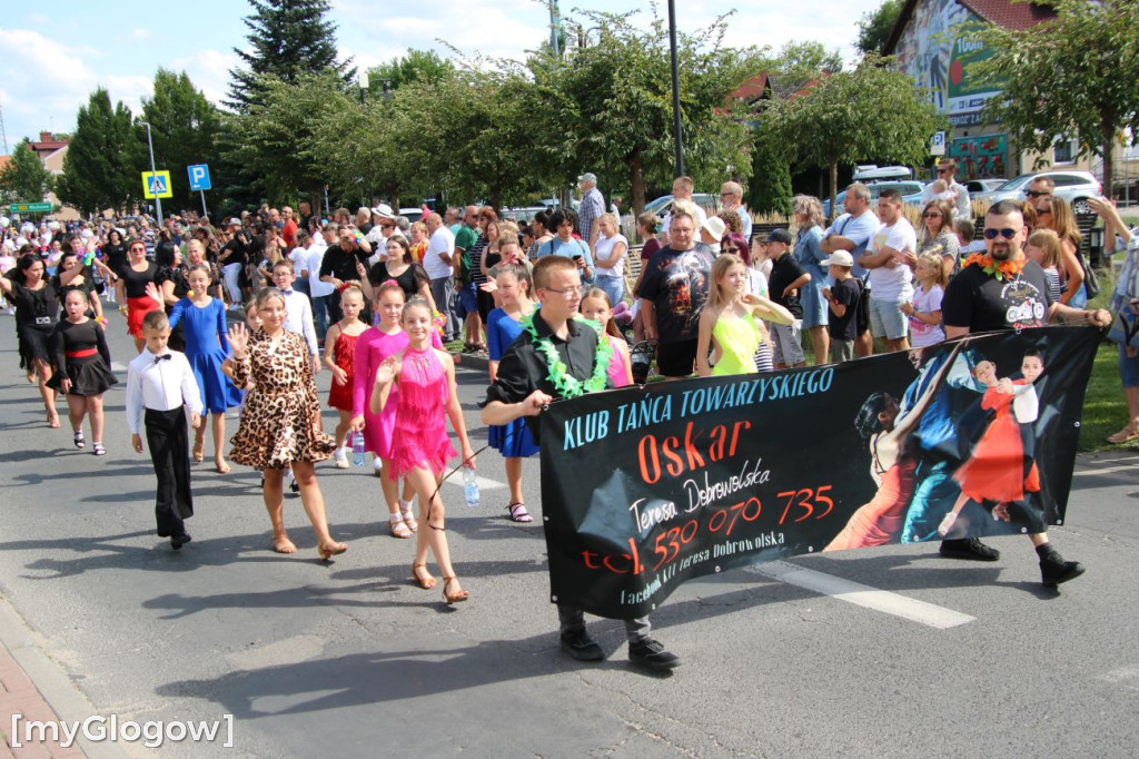 Korowód ulicami miasta