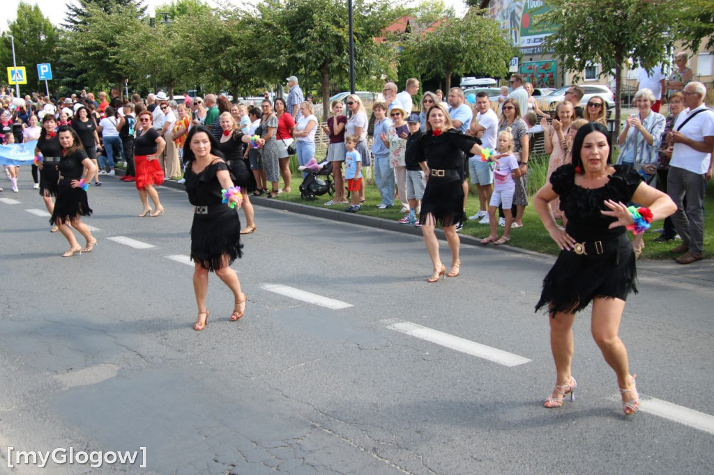 Korowód ulicami miasta