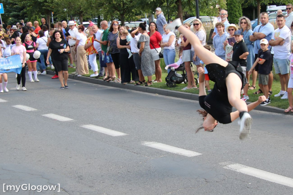Korowód ulicami miasta