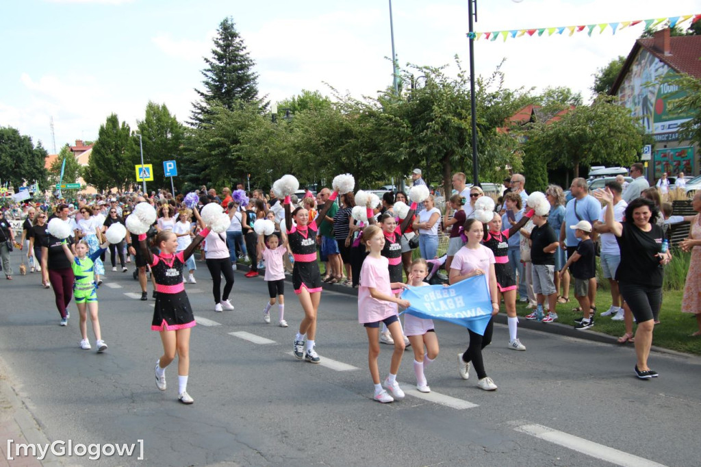 Korowód ulicami miasta