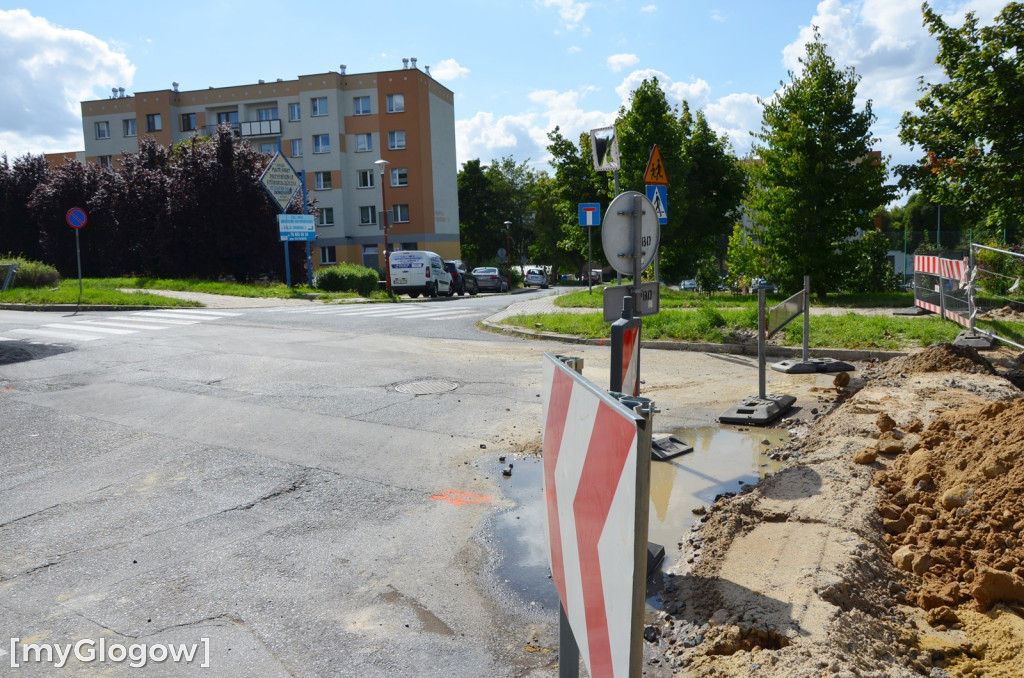 Przebudowa i utrudnienia na ul. Królowej Jadwigi
