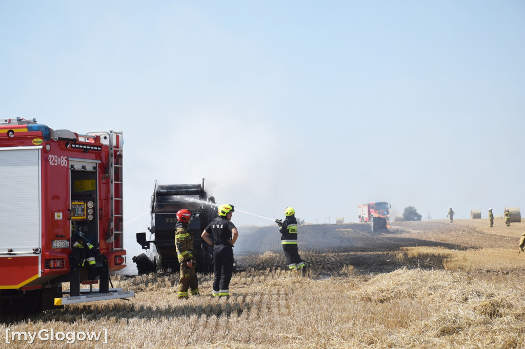 Pożar na polu w Słonem pod Głogowem