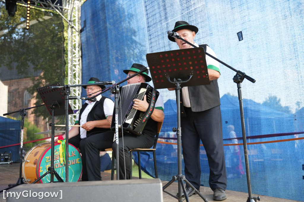 Finał w cieniu kolegiaty