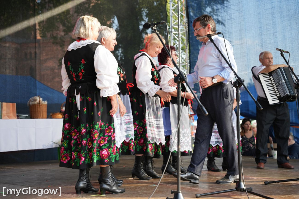 Finał w cieniu kolegiaty