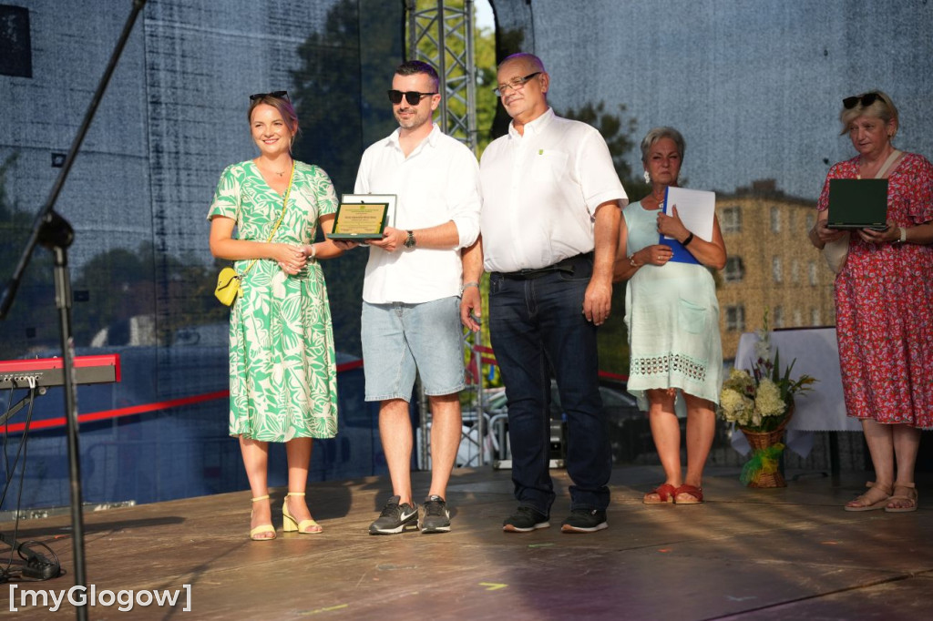 Finał w cieniu kolegiaty