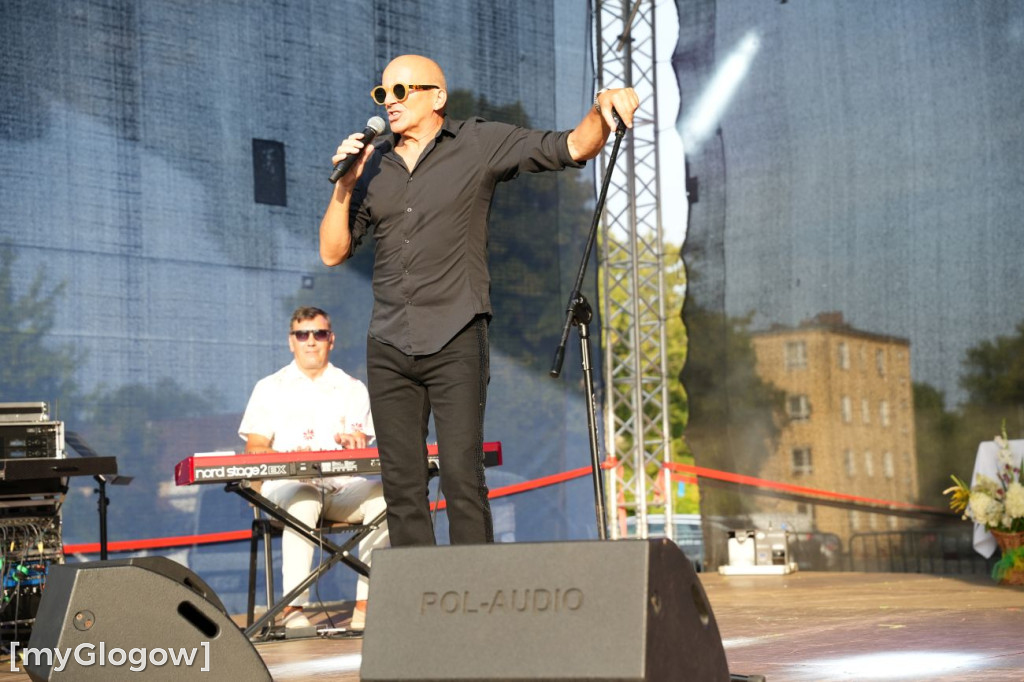Finał w cieniu kolegiaty