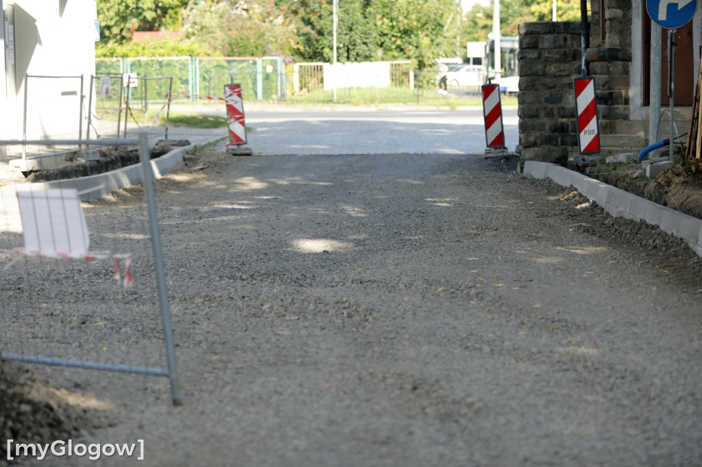Trwa remont drogi pod szpitalem w Głogowie