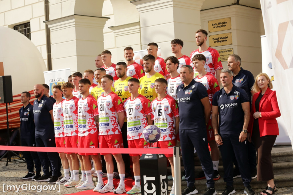 Szczypiorniści Chrobrego Głogów na rynku