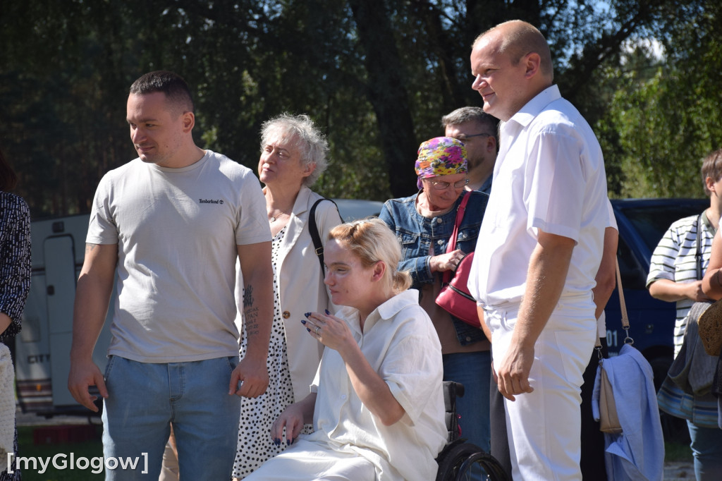 Chrzest przez zanurzenie na stawie w Głogówku