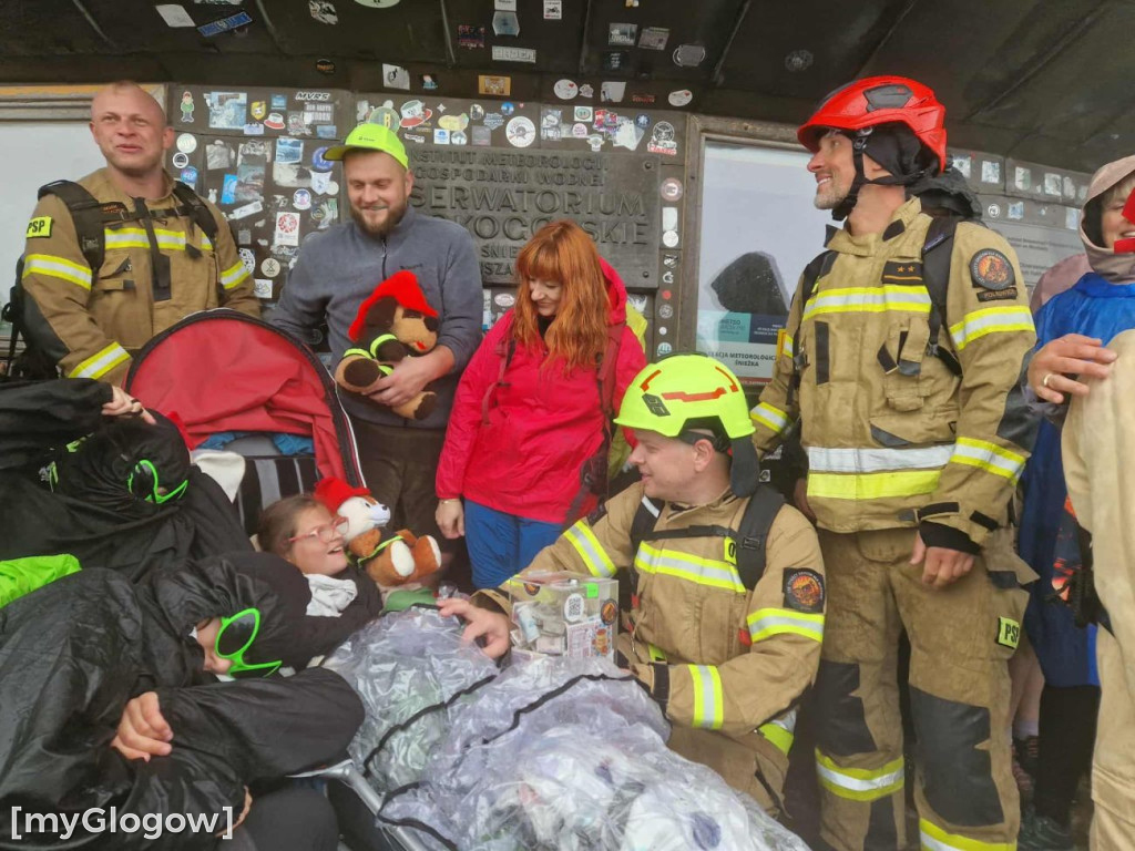 Zdobyli szczyt dla Weroniki