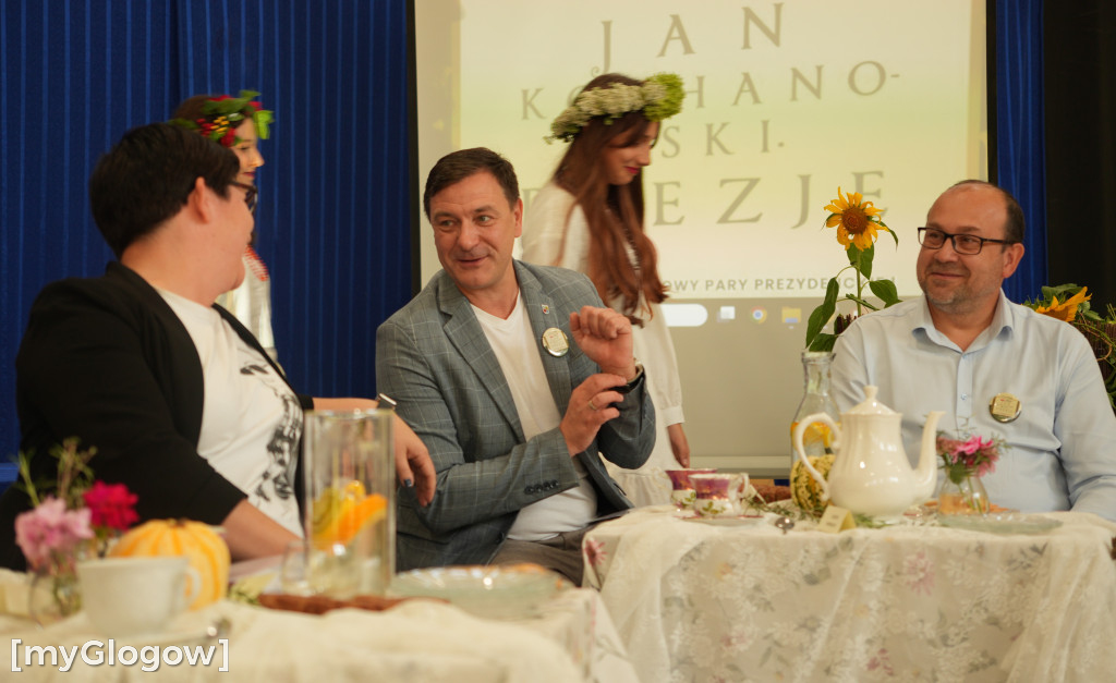 Narodowe Czytanie w SP 9 w Głogowie z prezydentem