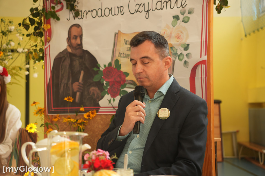 Narodowe Czytanie w SP 9 w Głogowie z prezydentem