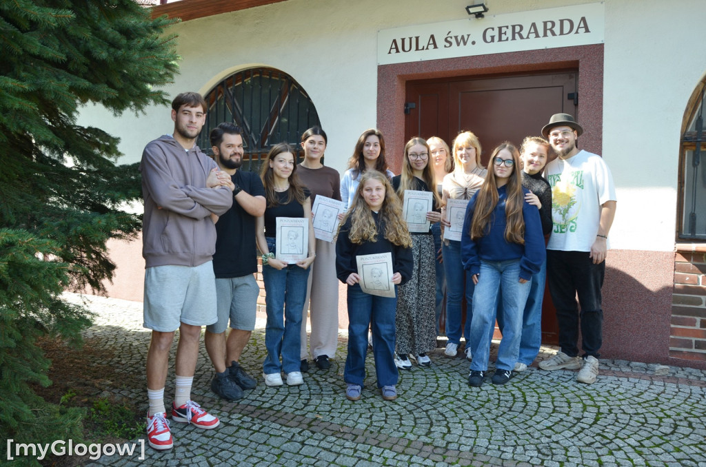 Próby spektaklu charytatywnego Zaplątani