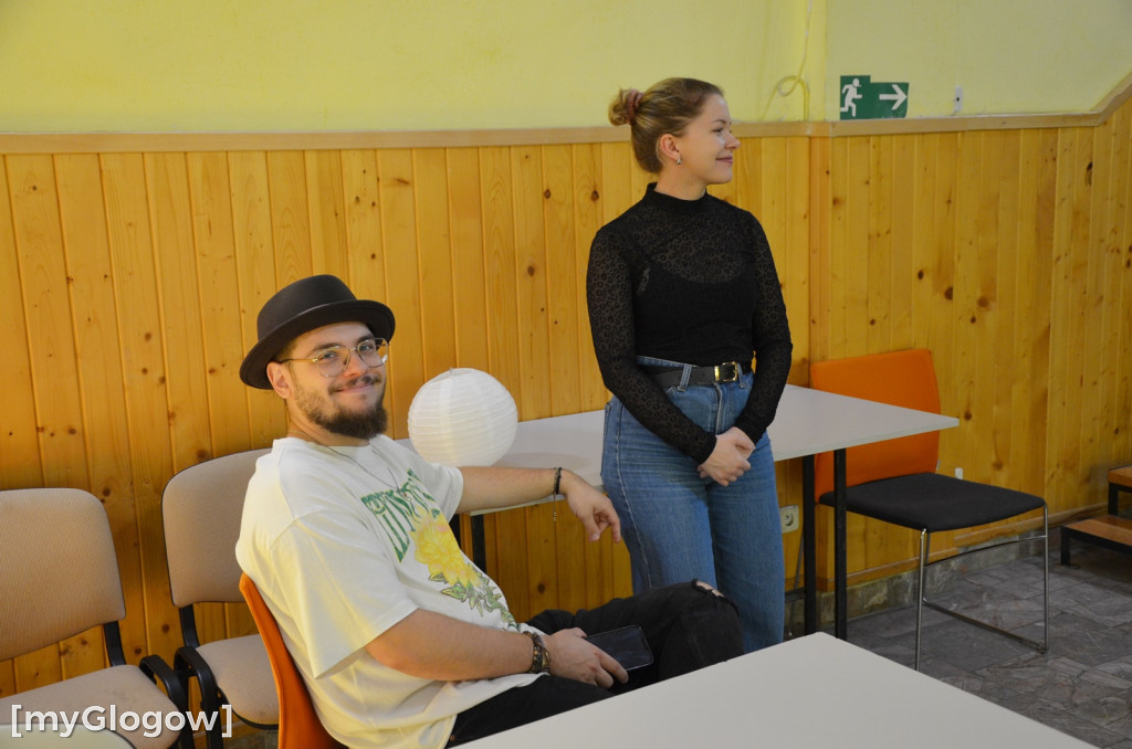 Próby spektaklu charytatywnego Zaplątani
