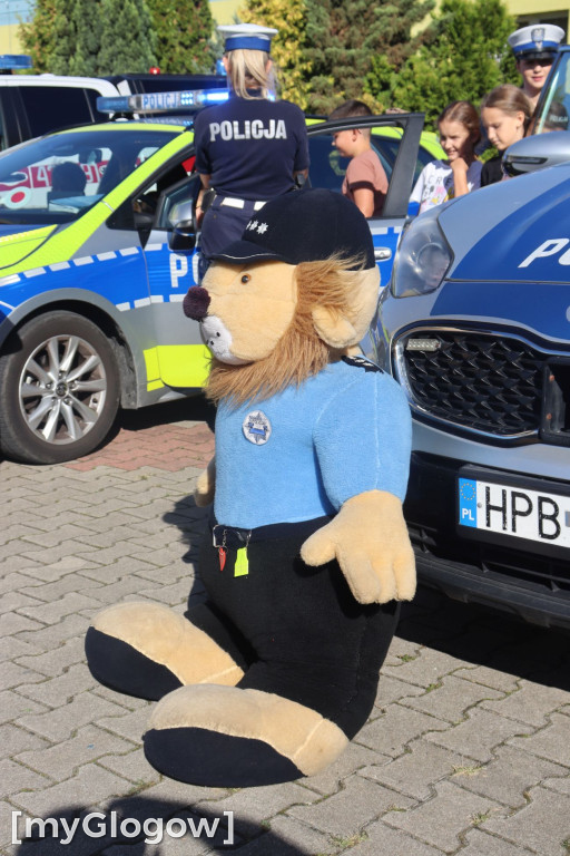 Policja, straż, ratownicy w SP 3