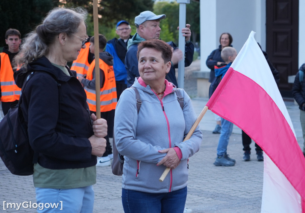 O świcie ruszyli do Grodowca